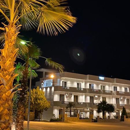 Resol Hotel คซามิล ภายนอก รูปภาพ