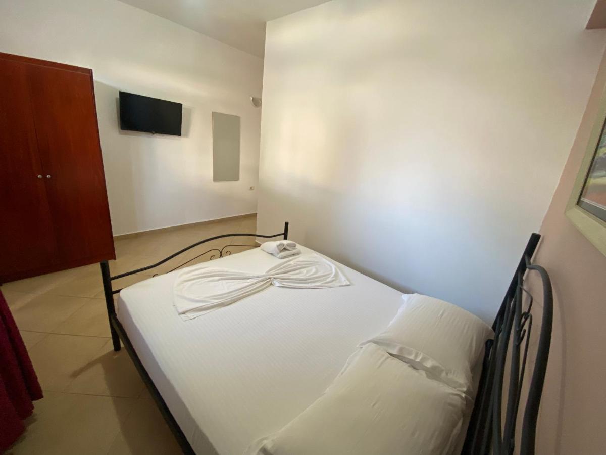 Resol Hotel คซามิล ภายนอก รูปภาพ